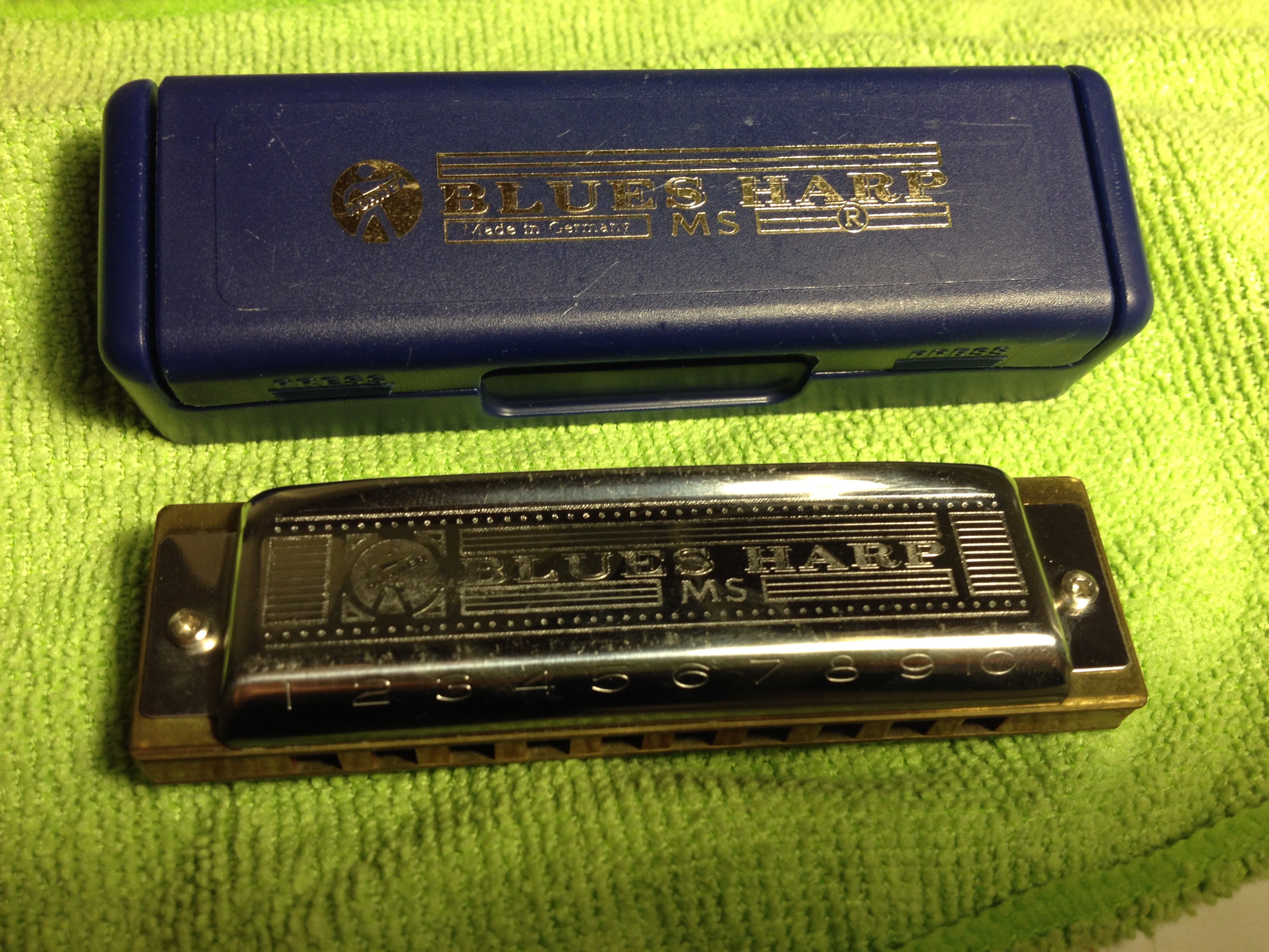 Blues Harp nuovo modello con custodia.jpg